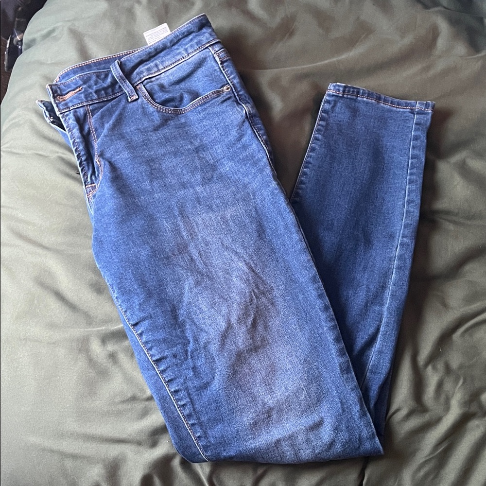 Old Navy Women's Skinny Jeans in Blue